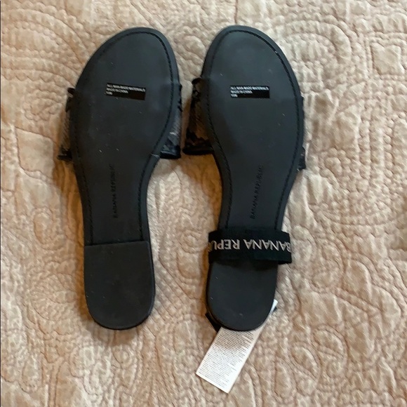 NWT Banana Republic black slides - Picture 2 of 3